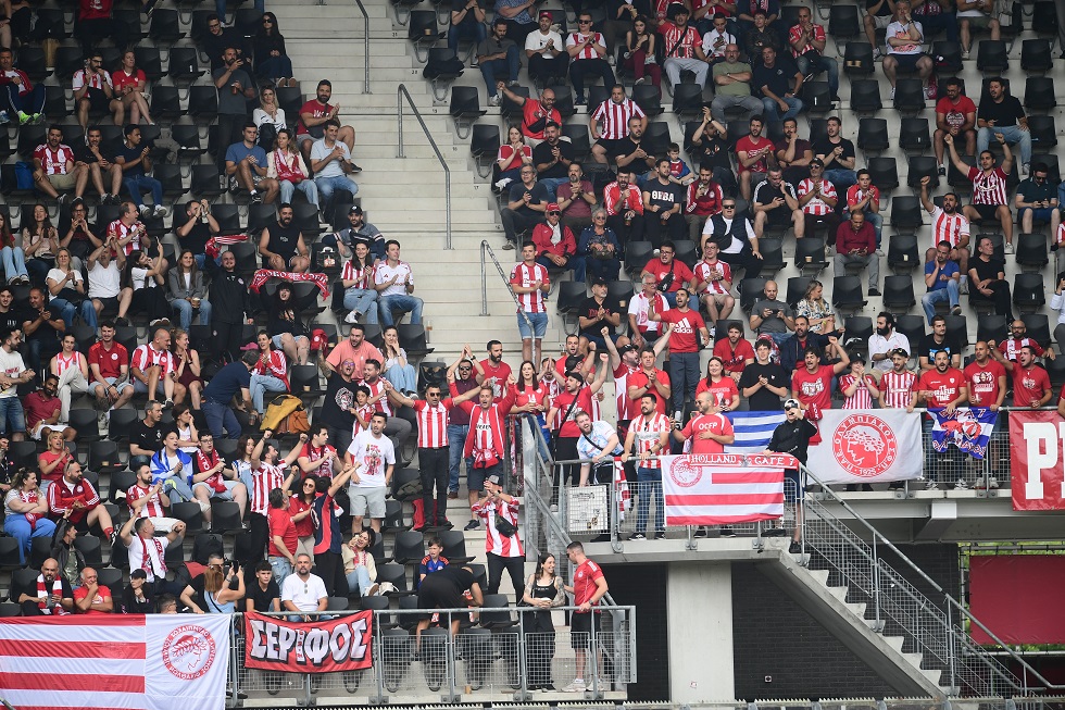 Ολυμπιακός: Χωρίς κόσμο το φιλικό με τη Χέρενφεν μετά από απόφαση της ολλανδικής ομάδας