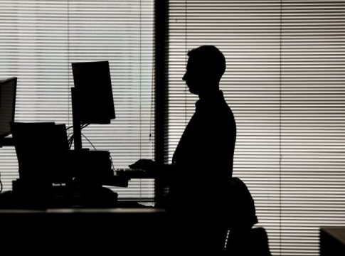 Υπουργείο Εργασίας: Τι αλλάζει με το νέο εργασιακό νομοσχέδιο; 15+1 ερωτήσεις-απαντήσεις
