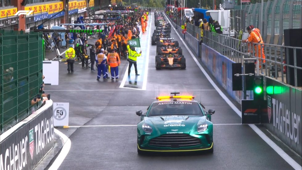 Καθυστέρησε λόγω βροχής η εκκίνηση στο Grand Prix Βελγίου