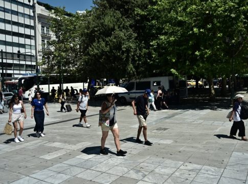 Καιρός: Καύσωνας για γερά νεύρα – Τα μέτρα προστασίας για τους εργαζόμενους