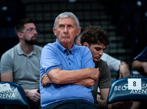 Πέσιτς: «Η Σερβία δεν θέτει στόχους, αυτό είναι δική σας δουλειά»