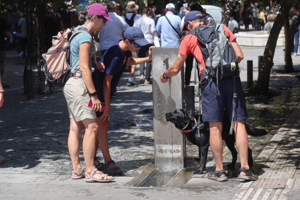Καύσωνας: Μέτρα προστασίας – Συμπτώματα και αντιμετώπιση της θερμοπληξίας