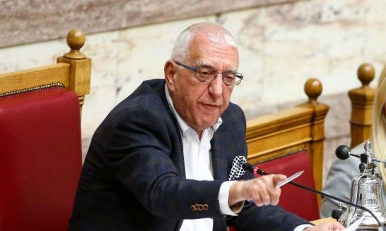 Ν. Κακλαμάνης: «Υπάρχουν πρακτικά του Συμβουλίου Αρχηγών το 2015 και πρέπει να δοθούν στη δημοσιότητα»