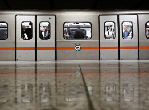 ΜΜΜ: Σήμερα Σάββατο η πιλοτική 24ωρη λειτουργία σε μετρό, τραμ και λεωφορεία