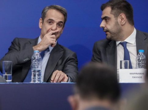 Αποσπασματική ανάγνωση των πρακτικών, επιλεκτική μνήμη, διχαστικός λόγος και στοχοποίηση Τσίπρα η μόνιμη συνταγή Μητσοτάκη και Μαξίμου