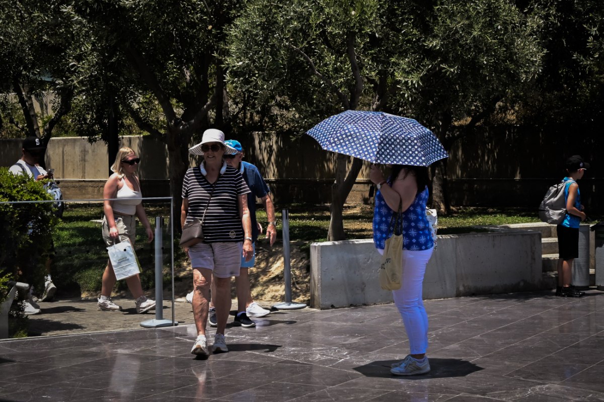 Καιρός: Πώς θα εξελιχθεί το κύμα καύσωνα διαρκείας που ξεκινά από Δευτέρα