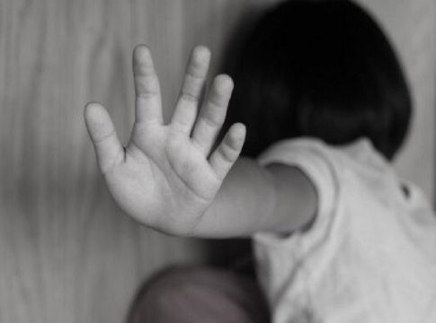 Θεσσαλονίκη: Στη φυλακή 69χρονος που κατηγορείται ότι κακοποιούσε σεξουαλικά την 4χρονη εγγονή του