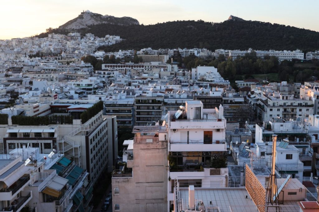 Τα μυστικά της κοινωνικής στέγης στην Ευρώπη – Τι μπορεί να μάθει η Ελλάδα