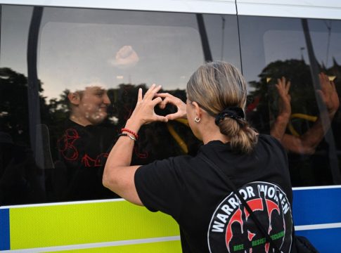 Λονδίνο: Εκατοντάδες συλλήψεις σε κινητοποίηση υποστήριξης της Palestine Action – Έχει χαρακτηριστεί τρομοκρατική οργάνωση