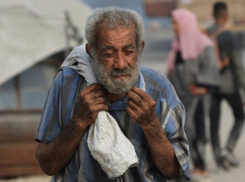 Γάζα: Στους 217 ανήλθε ο αριθμός των νεκρών από την πείνα – Διαδηλώσεις στο Ισραήλ και «πλακώματα» στην ηγεσία