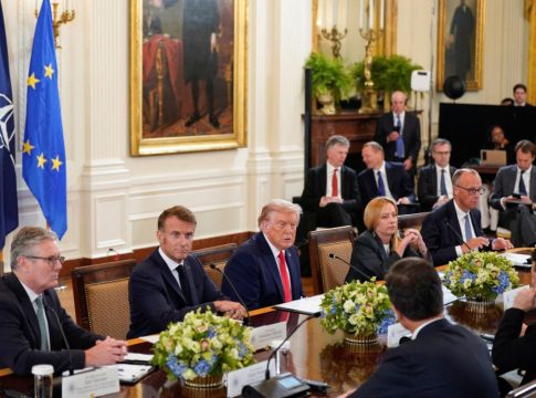Εγγυήσεις ασφαλείας για την Ουκρανία: Η Ευρώπη δεν έχει λύσεις – Πολλά λόγια, λίγα έργα