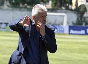 Τσιώλης στο «10»: «Φαβορί ο Ολυμπιακός για το πρωτάθλημα, παράδειγμα ο Μεντιλίμπαρ»