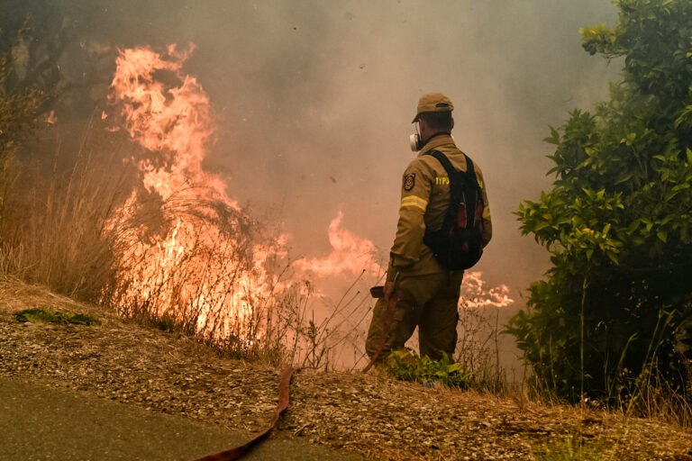 Συναγερμός στην Πολιτική Προστασία για τον κίνδυνο πυρκαγιών την Παρασκευή – Ενίσχυση τοπικών δυνάμεων