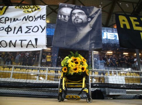 Το συγκινητικό βίντεο-αφιέρωμα της ΑΕΚ στον Νίκο Ξηροκώστα: «Για πάντα εδώ»