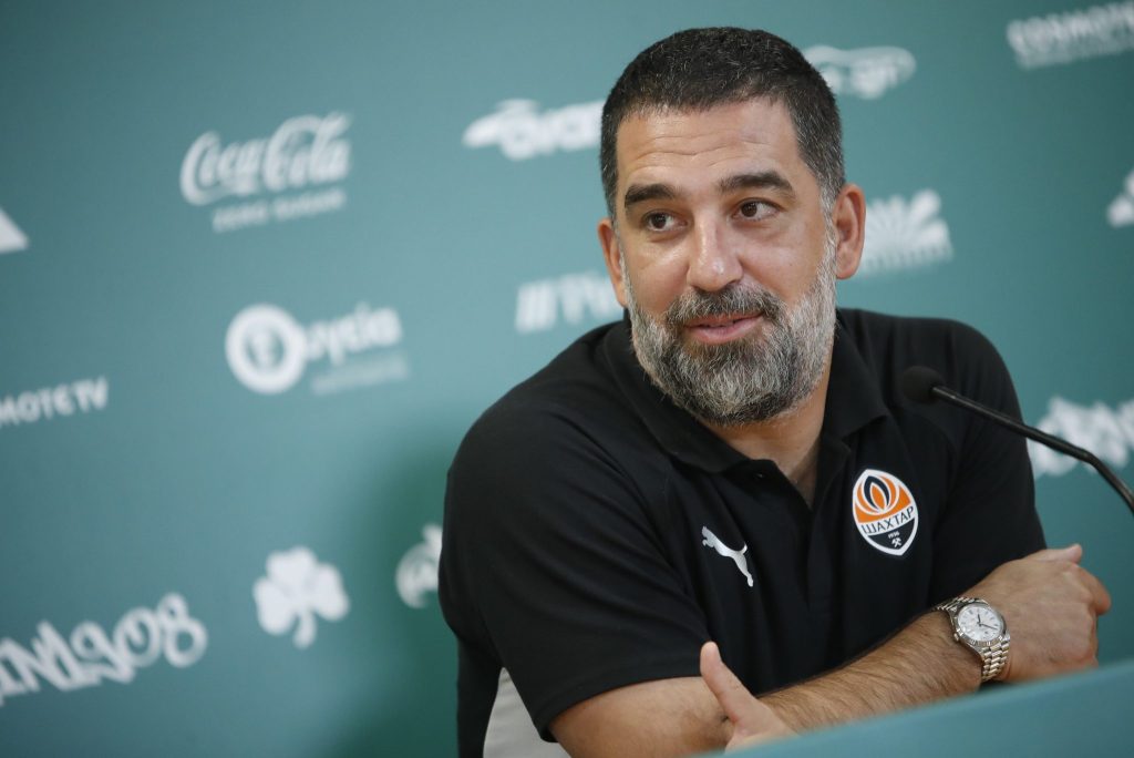 Αρντά Τουράν: «Σαν πατέρας μου ο Τερίμ, αδέρφια μου οι Αταμάν και Όσμαν»