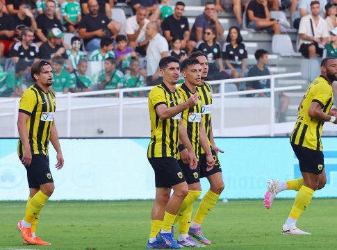 Διπλό «χτύπημα» με Περέιρα και Ρέλβας για την ΑΕΚ, μείωσε ο Κακουλλής για τον Άρη Λεμεσού (vids)