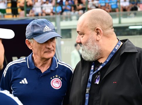 Καραπαπάς για μεταγραφές: «Παίκτες που ταιριάζουν στο πλάνο Μεντιλίμπαρ» – Τι είπε για τον Αντίνο