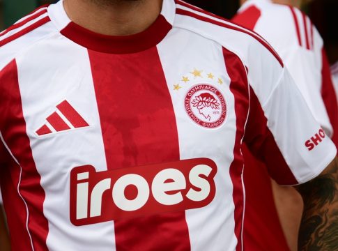 Εντυπωσιάζει η νέα ερυθρόλευκη ριγωτή του Ολυμπιακού (pics)