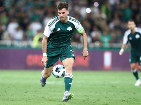 Πρωτοσέλιδο στην Α Bola ο Ιωαννίδης: «Βασικός υποψήφιος για τη Σπόρτινγκ»