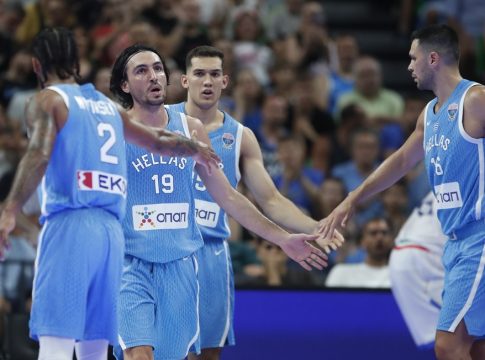 Ιταλία – Ελλάδα 74-76: Εθνική για… φίλημα χωρίς Γιάννη, Σλούκα και Μήτογλου!