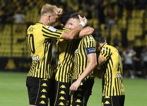 Άρης – Βόλος ΝΠΣ 2-0: Νικηφόρα πρεμιέρα με σκόρερ τους στόπερ του!