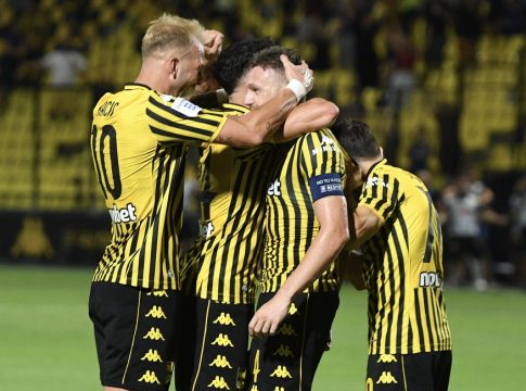 Άρης – Βόλος ΝΠΣ 2-0: Νικηφόρα πρεμιέρα με σκόρερ τους στόπερ του!
