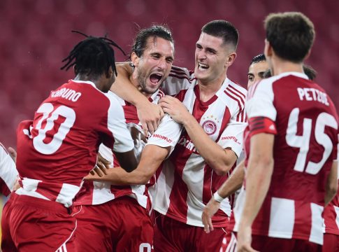 Ολυμπιακός – Αστέρας Τρίπολης 2-0: Η… κανονιά Γιαζίτζι στο 90+3’ έφερε το πρώτο «τρίποντο»