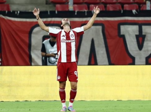 Η επιστροφή του Γιαζίτσι σε έξι (δικές του) εικόνες: «Εδώ είναι το σπίτι μου» (pics, vid)