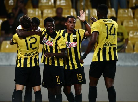ΑΕΚ – Πανσερραϊκός 2-0: Ξετύλιξε το «δωράκι» η ΑΕΚ