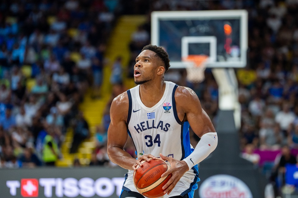 «Τρομακτικός» Αντετοκούνμπο: Αυτά έκανε ο «Greek Freak» κόντρα στην Ιταλία