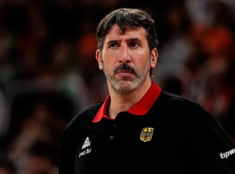 Eurobasket 2025: Επιστρέφει στον πάγκο της Γερμανίας ο Μουμπρού