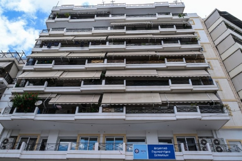 Παλαιό Φάληρο: Κηλίδες αίματος της 3χρονης εντοπίστηκαν στο διαμέρισμα στα Πατήσια