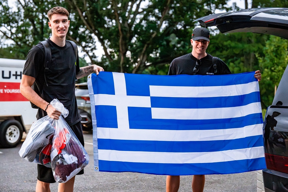 Έφτασε στις ΗΠΑ ο Αβδάλας και ετοιμάζεται για το Κολέγιο (pics, vid)