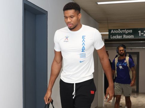 Η άφιξη της Εθνικής μας ομάδας στο ΟΑΚΑ για το φιλικό με τους Γάλλους (pics)