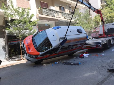 Γουδί: Νεκρός ο ασθενής τον οποίο μετέφερε το ασθενοφόρο που ανετράπη