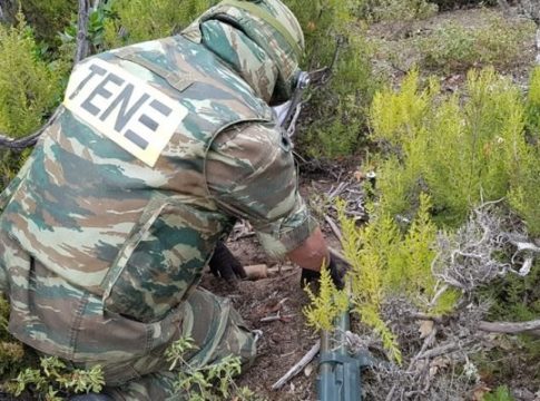 Εντοπίστηκε βλήμα στο Παλαιό Φάληρο – Στο σημείο κλιμάκιο του στρατού