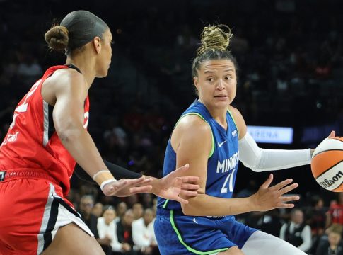 WNBA: «Διαστημική» ΜακΜπράιντ με 8/8 τρίποντα στη νίκη των Λινξ με 111-58 απέναντι στις Έισις