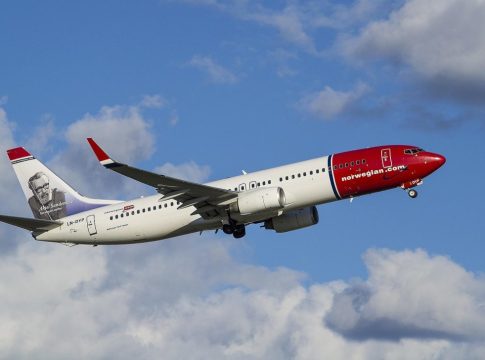 Τρόμος σε πτήση – Αναγκαστική προσγείωση Boeing έπειτα από έκρηξη ελαστικού