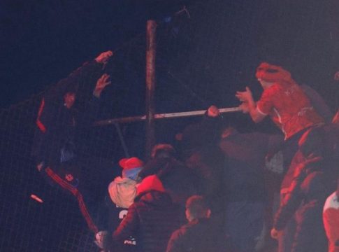 Αδιανόητες εικόνες από τα επεισόδια στην Αργεντινή: Αιμόφυρτοι οπαδοί τρέχουν γυμνοί για να γλιτώσουν (pics, vids)