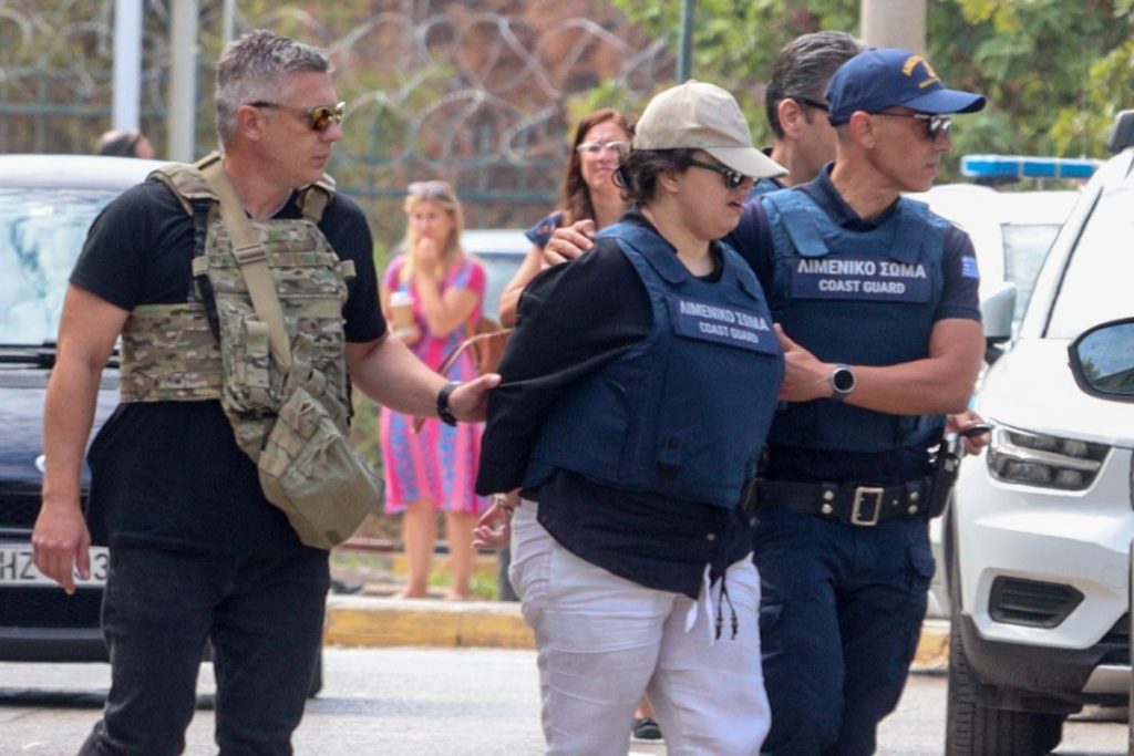 Παλαιό Φάληρο: Στη φυλακή η 32χρονη – «Θεώρησα ότι η Τζένα ήταν νεκρή, πανικοβλήθηκα» είπε στην απολογία της