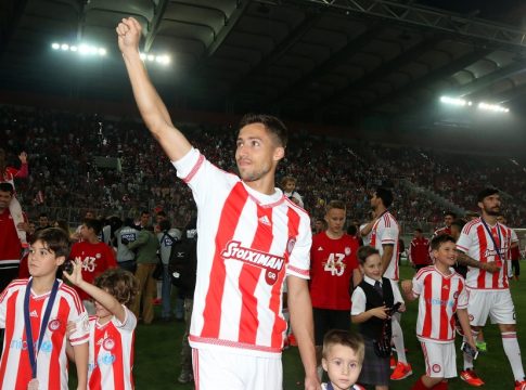 Φουστέρ: «Μεγάλη μου τιμή να βρίσκομαι ανάμεσα στους θρύλους του Ολυμπιακού στο νέο μουσείο»