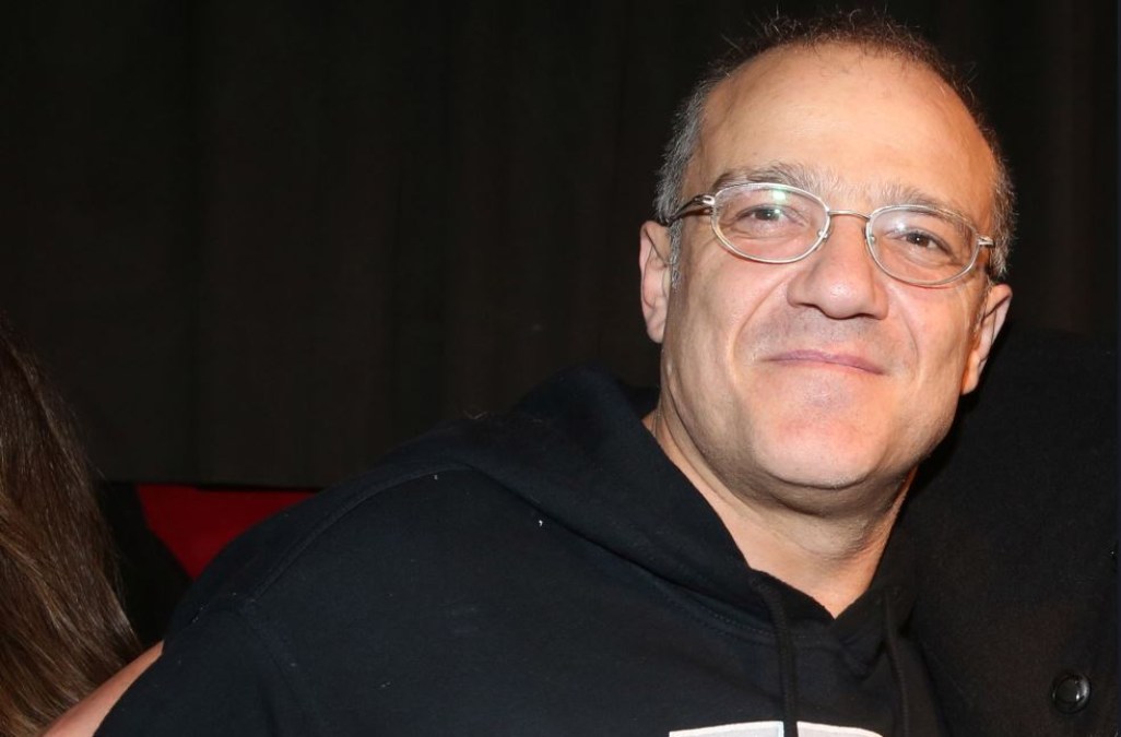 Φώτης Σπύρος: Η κακοποίηση από τον πατέρα του και το… coming out