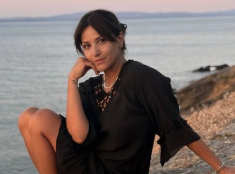 Η Σοφία Παυλίδου φόρεσε το μαύρο μπικίνι της και είναι η φαντασίωση κάθε άντρα (pics)