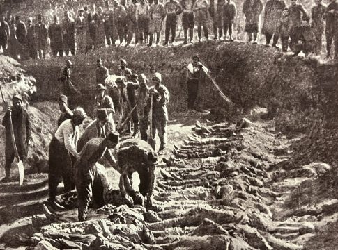 «Ζωντανή» η γενοκτονία των Αρμενίων από τους Τούρκους (pics+vid)