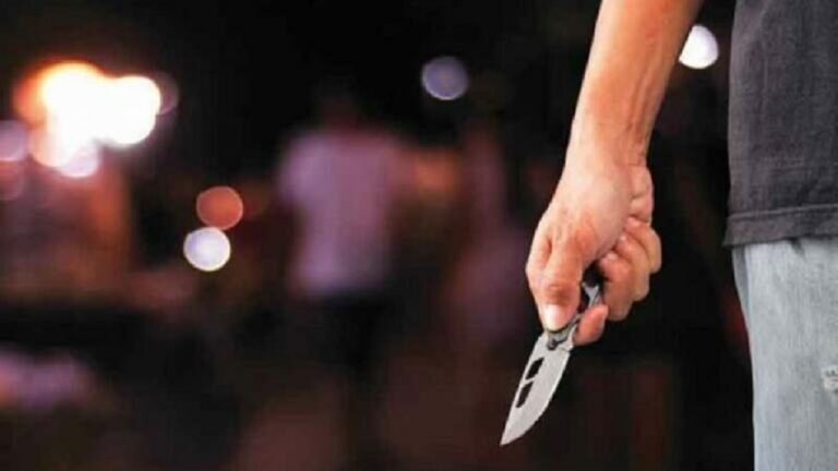 Αγρία επίθεση με μαχαίρι δέχθηκε πασίγνωστος ηθοποιός – Συγκλονίζει η μαρτυρία του