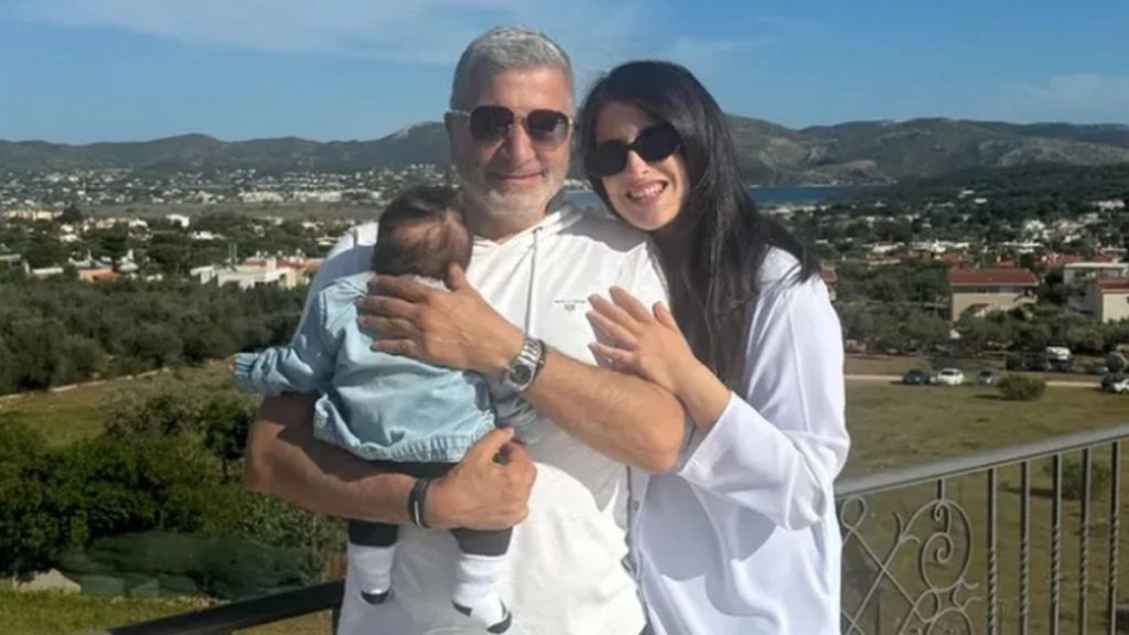 Πικραμένος ο Πατούλης με τα σχόλια για τη διαφορά ηλικίας με τη σύζυγό του – «Δεν είναι πλάκα όταν πληγώνεις»