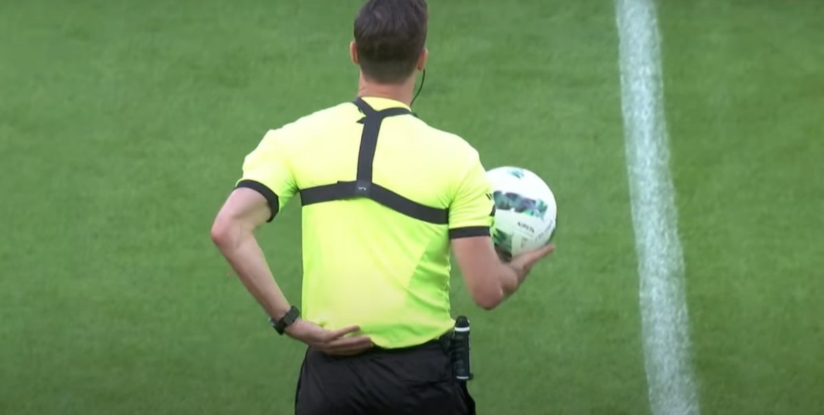 Premier League: Όλοι στηρίζουν την κάμερα σώματος διαιτητή
