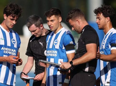 Αγωνίστηκαν με τη δεύτερη ομάδα της Μπράιτον οι Τζίμας και Κωστούλας