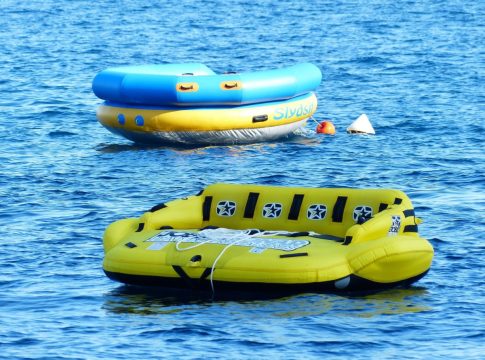 Καβάλα: Εννιάχρονος έπεσε από θαλάσσια τσουλήθρα και τραυματίστηκε