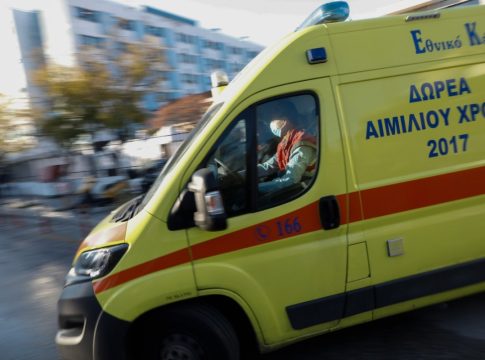 Θεσσαλονίκη: Διασωληνωμένη στο νοσοκομείο 45χρονη γυναίκα που παρασύρθηκε από αυτοκίνητο